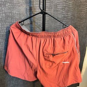 Vuori Shorts Large